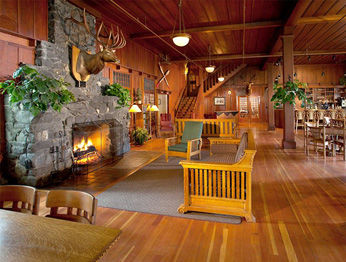 Crescent Lodge